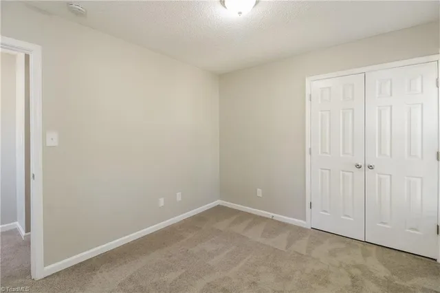 $1,705 | 529 Regal Drive, Winston-Salem, NC 27127