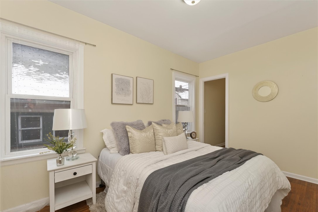 27 Rugraff Street Rochester, NY 14606 - Photo 10 of 23 1st Floor Primary Bedroom