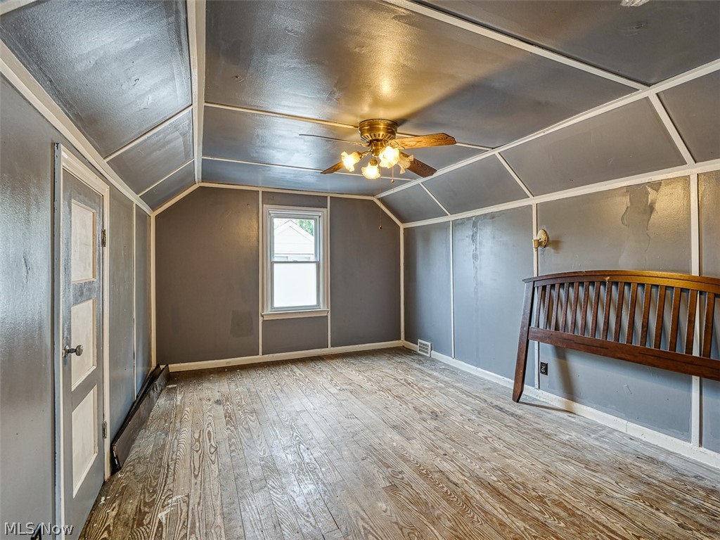 12829 North Road Cleveland, OH 44111 - Photo 20 of 34 Gallery Image 20