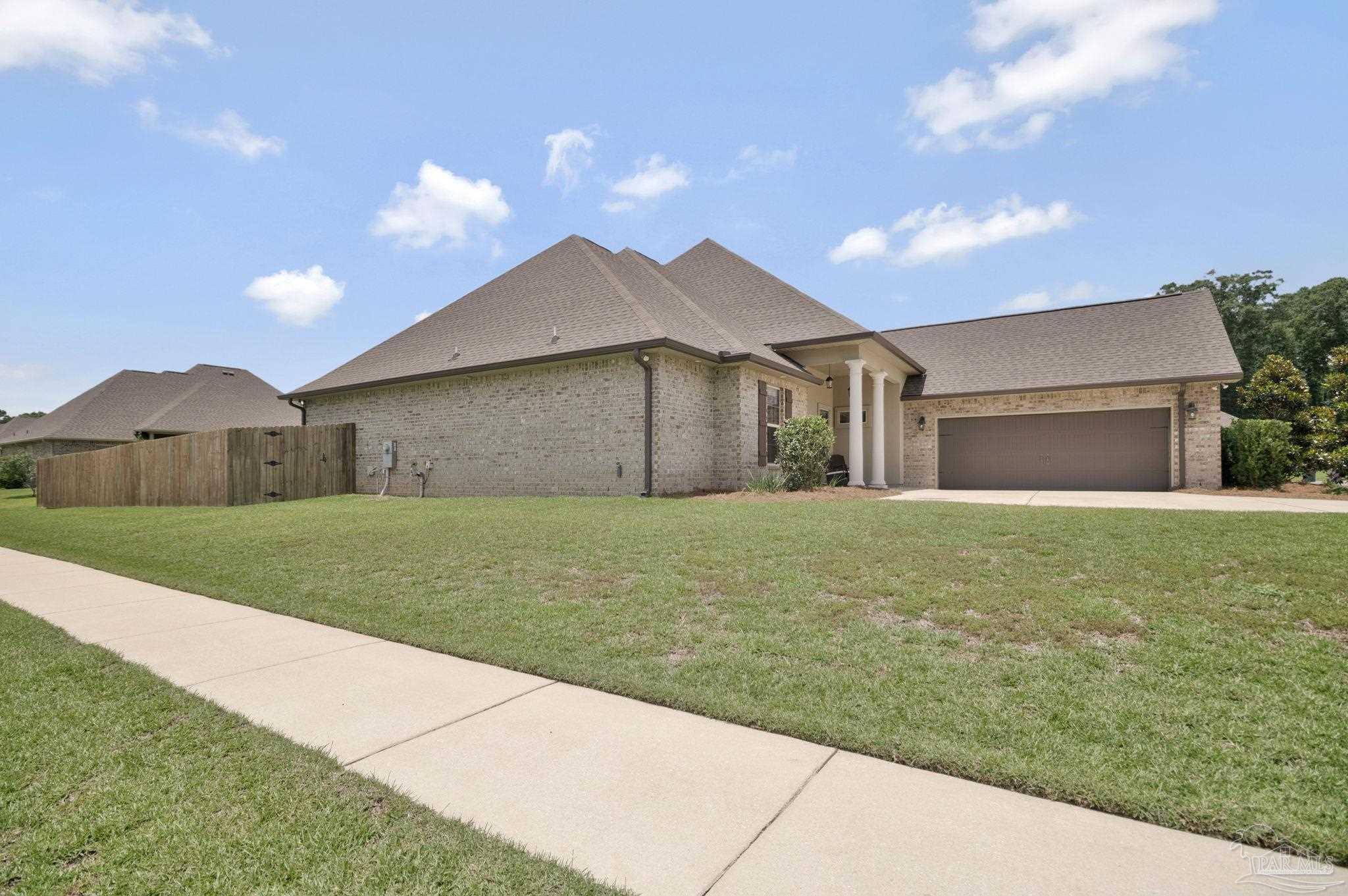 2133 Eagles Rdg Cove Cantonment, FL 32533 - Photo 3 of 49