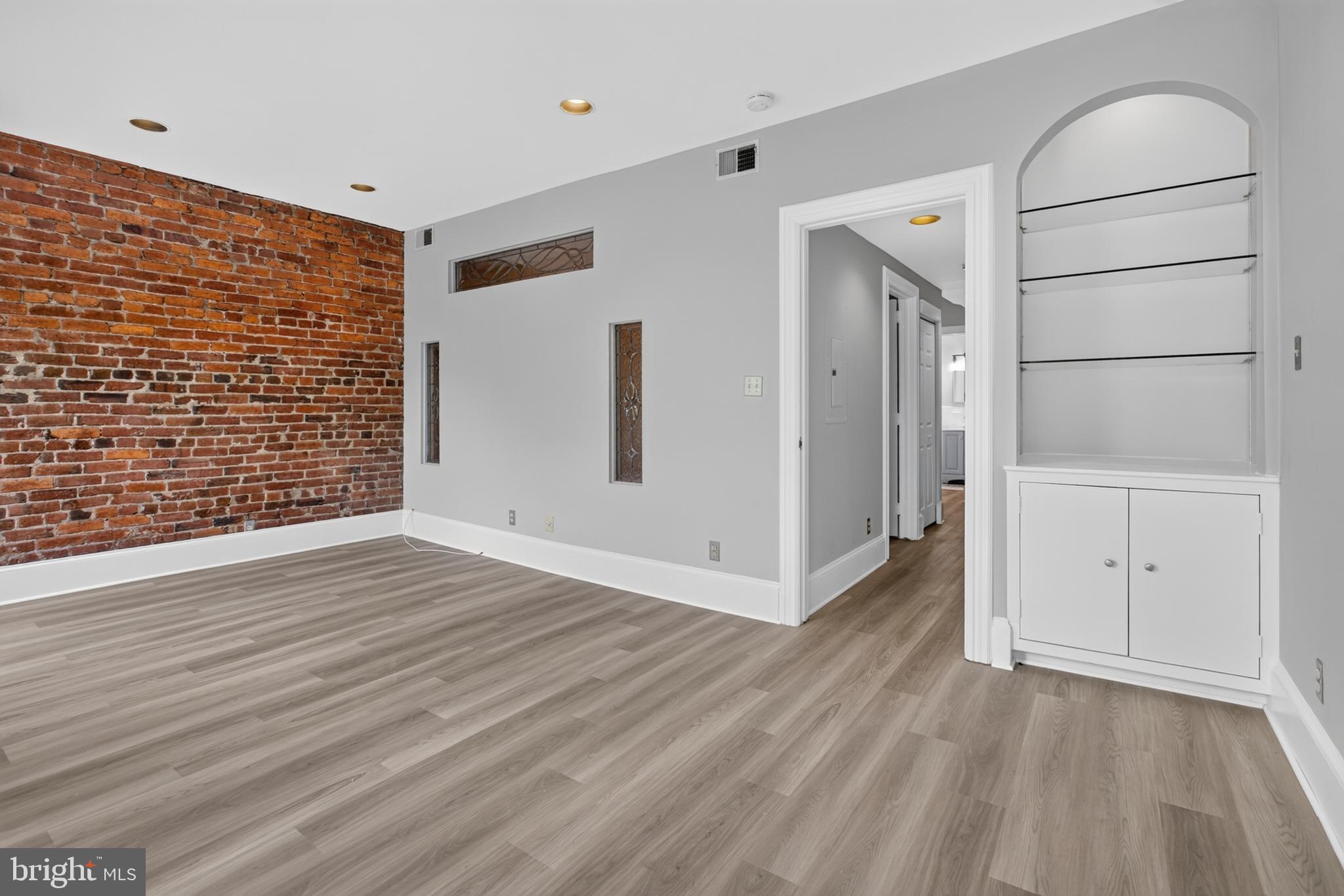 705 8th Street Southeast, Unit 400 Washington, DC 20003 - Photo 8 of 20