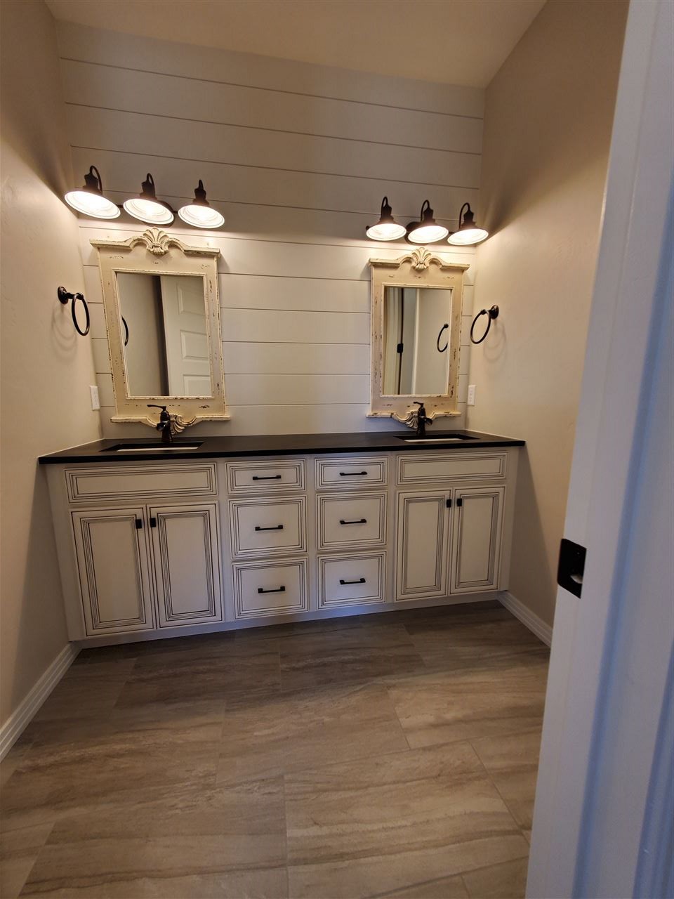 1011 Smith Ranch Road Grand Junction, CO 81505 - Photo 36 of 39 Gallery Image 36