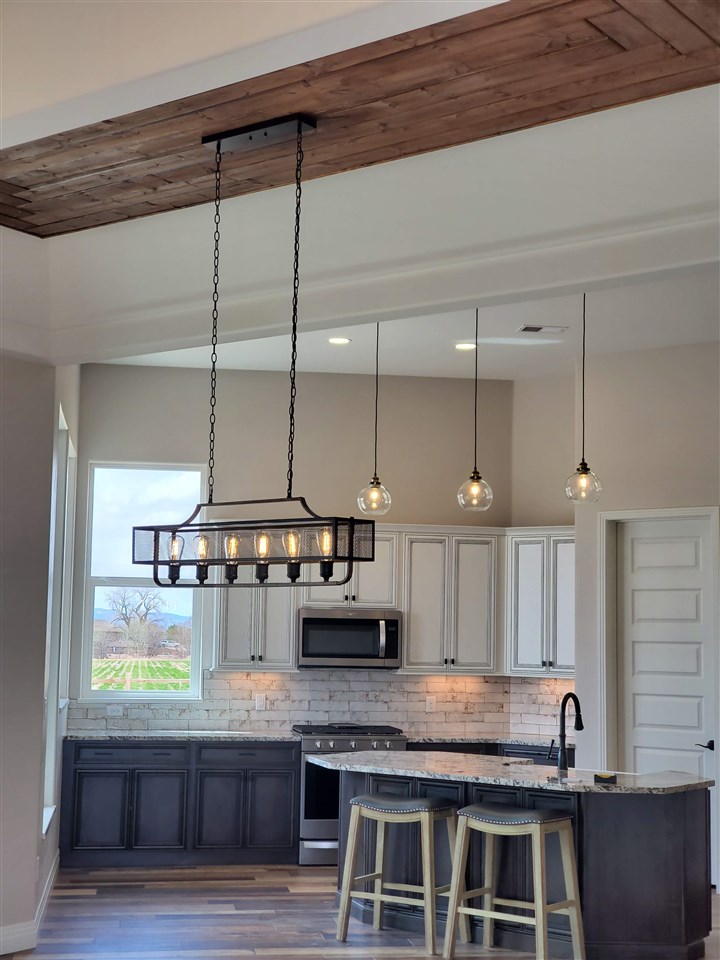 1011 Smith Ranch Road Grand Junction, CO 81505 - Photo 9 of 39 Gallery Image 9