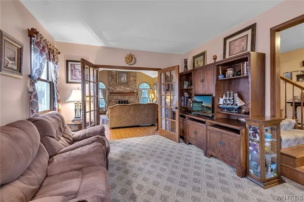 $399,900 | 143 Rovner Place, Hamburg, NY 14075