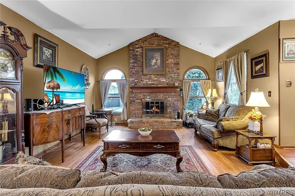 $399,900 | 143 Rovner Place, Hamburg, NY 14075