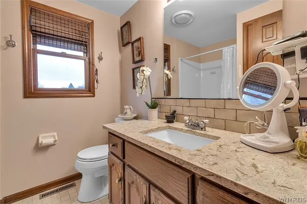 $399,900 | 143 Rovner Place, Hamburg, NY 14075