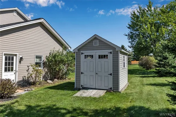 $399,900 | 143 Rovner Place, Hamburg, NY 14075