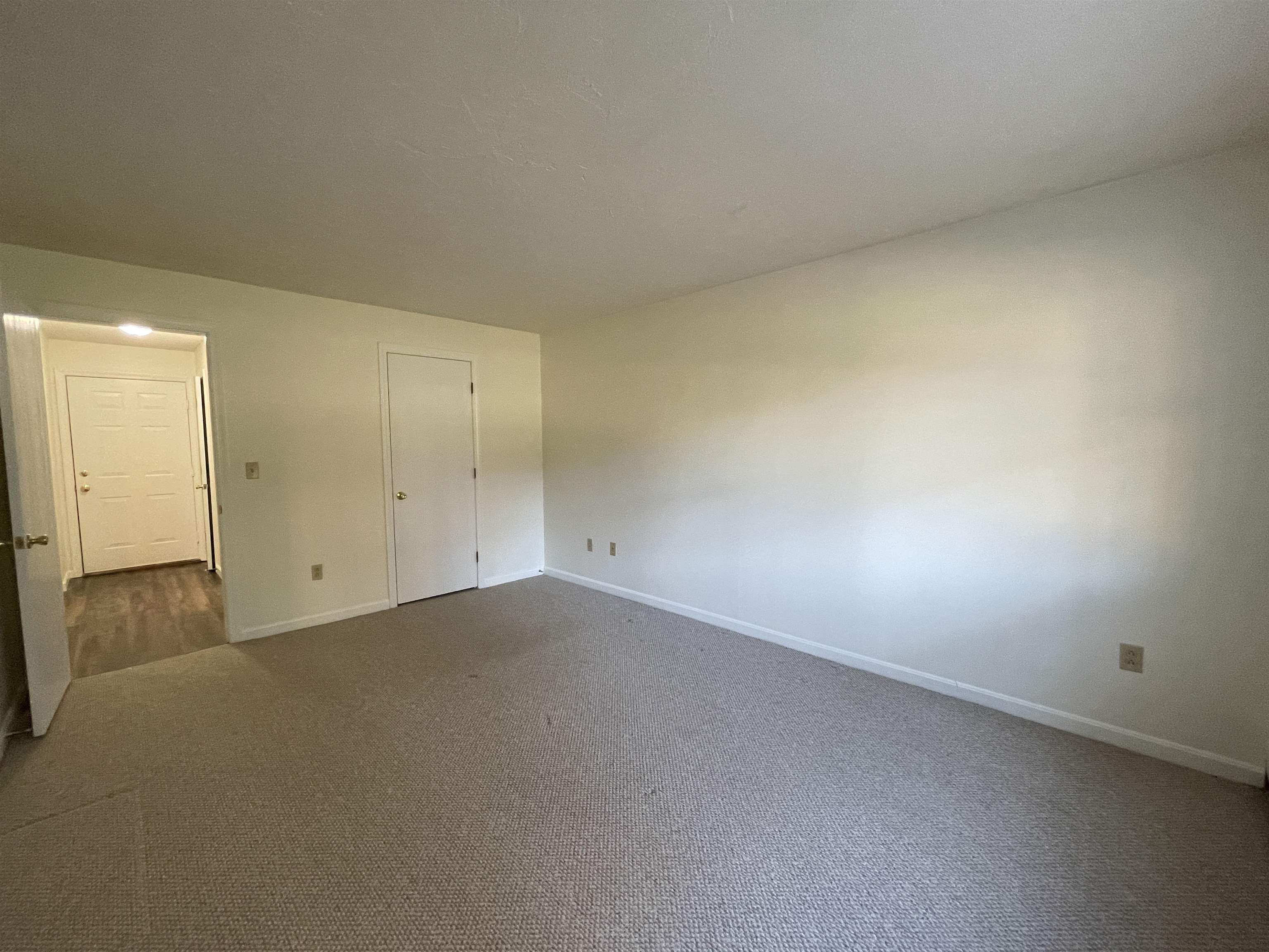 383 Huse Road, Unit 9 Manchester, NH 03103 - Photo 24 of 39