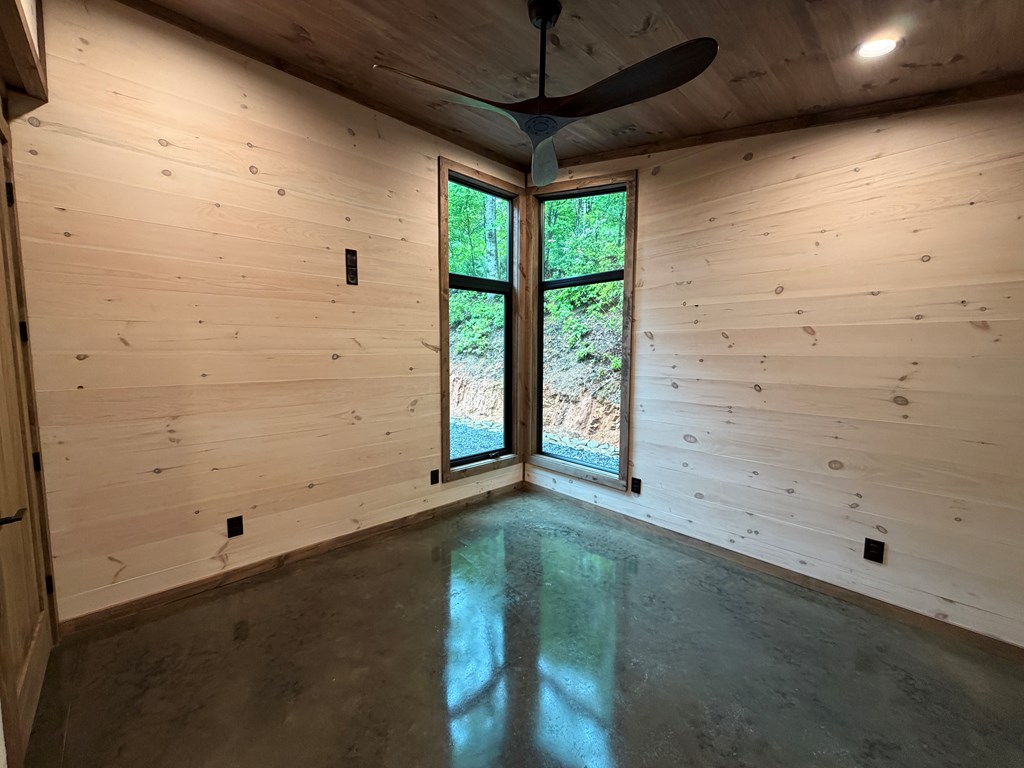538 Hiawatha Trail Blue Ridge, GA 30513 - Photo 18 of 60
