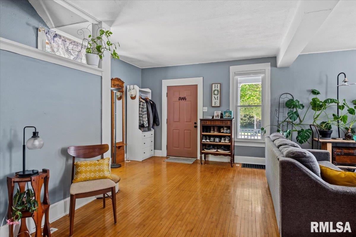1121 West Governor Street Springfield, IL 62704 - Photo 9 of 33 Gallery Image 9