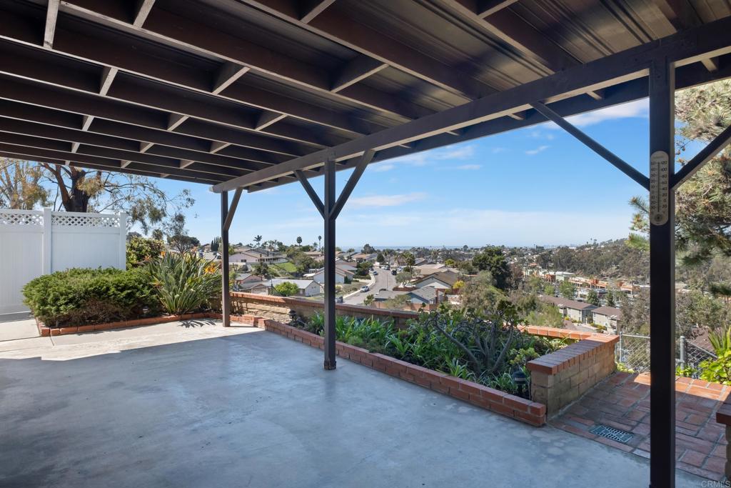 664 Mariposa Circle Chula Vista, CA 91911 - Photo 26 of 34 a view of a porch