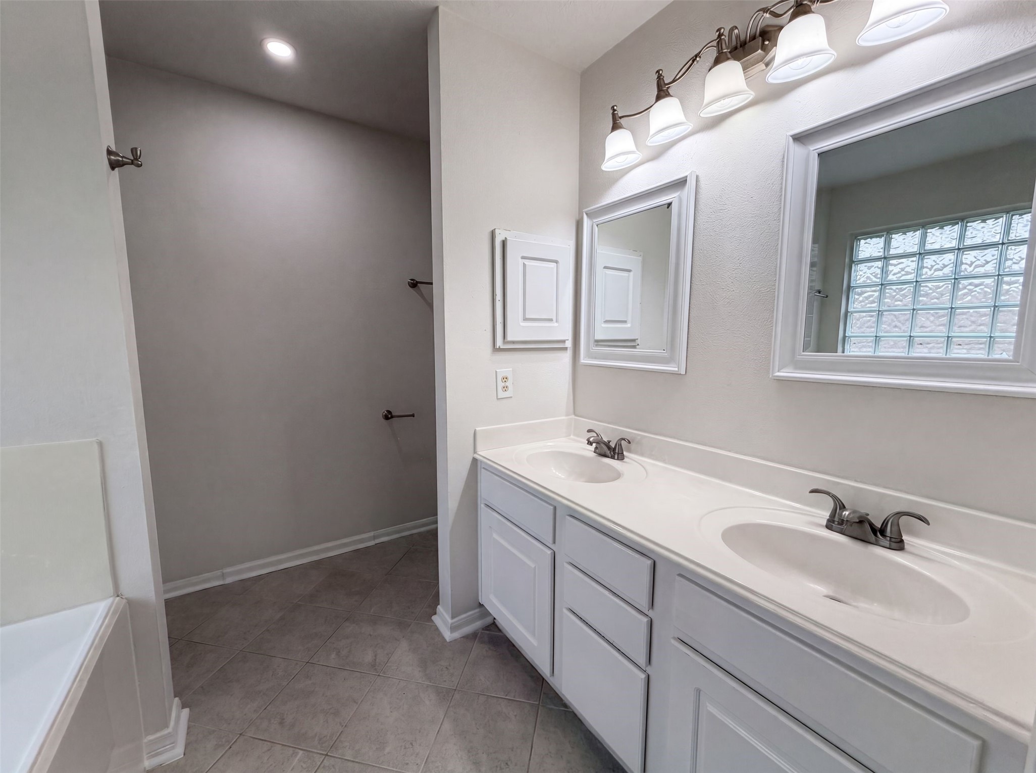 2127 Hannover Way Spring, TX 77388 - Photo 16 of 20