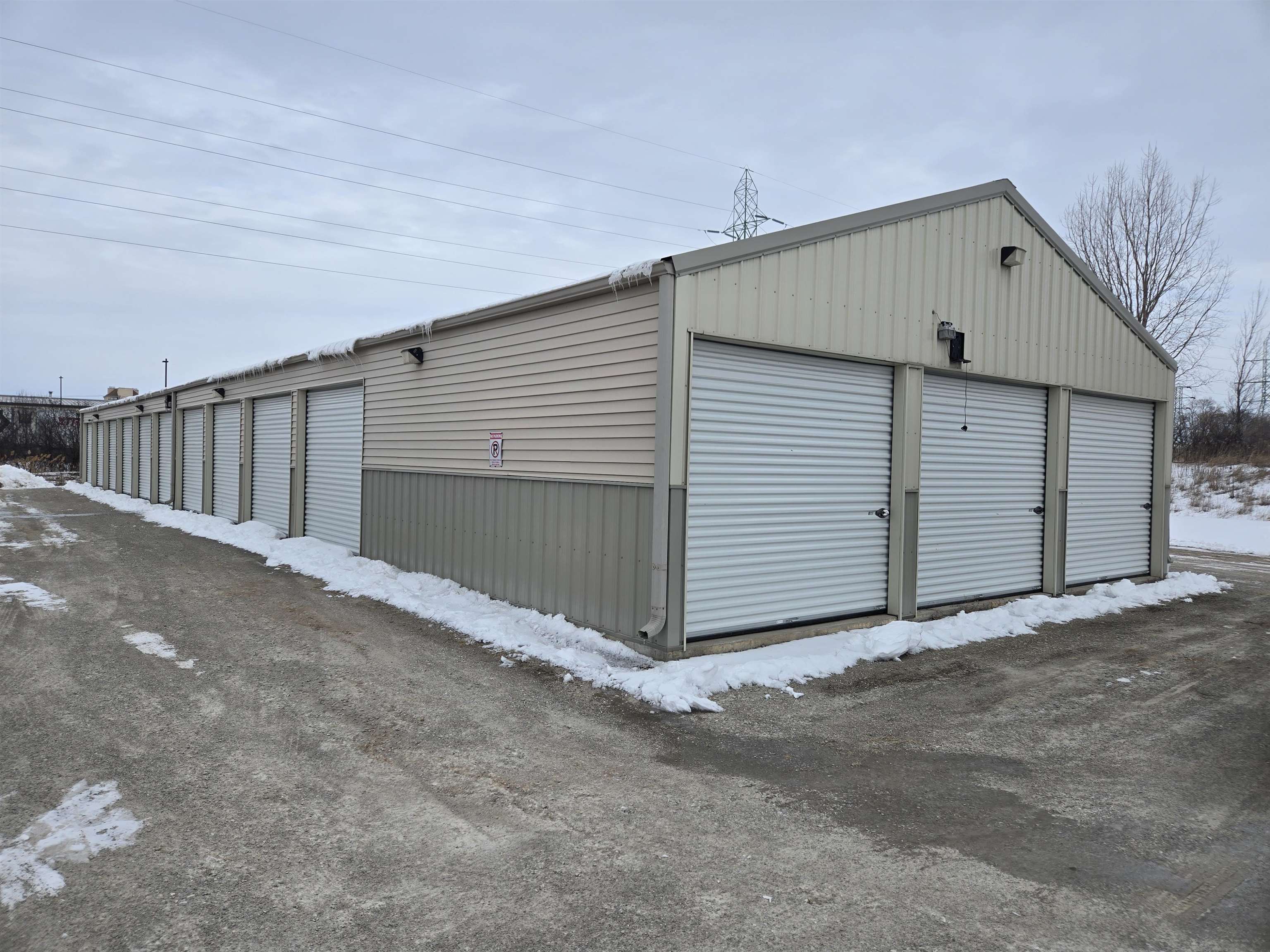 2285 Northern Road Appleton, WI 54914 - Photo 9 of 23