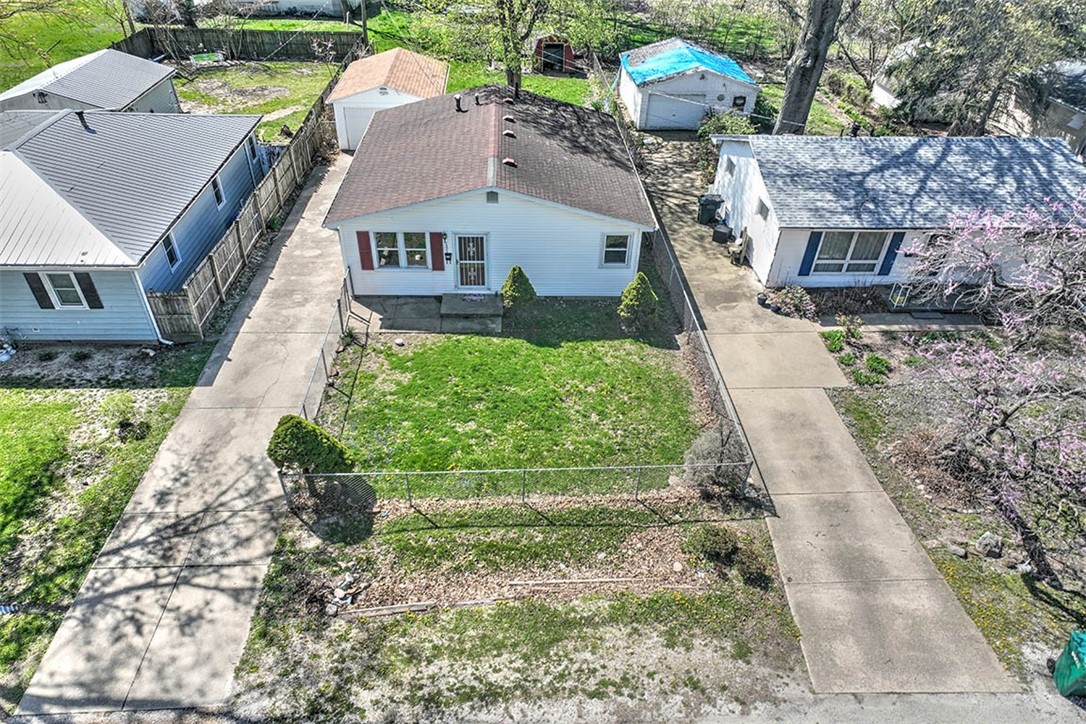 1521 West Center Street Decatur, IL 62526 - Photo 2 of 23