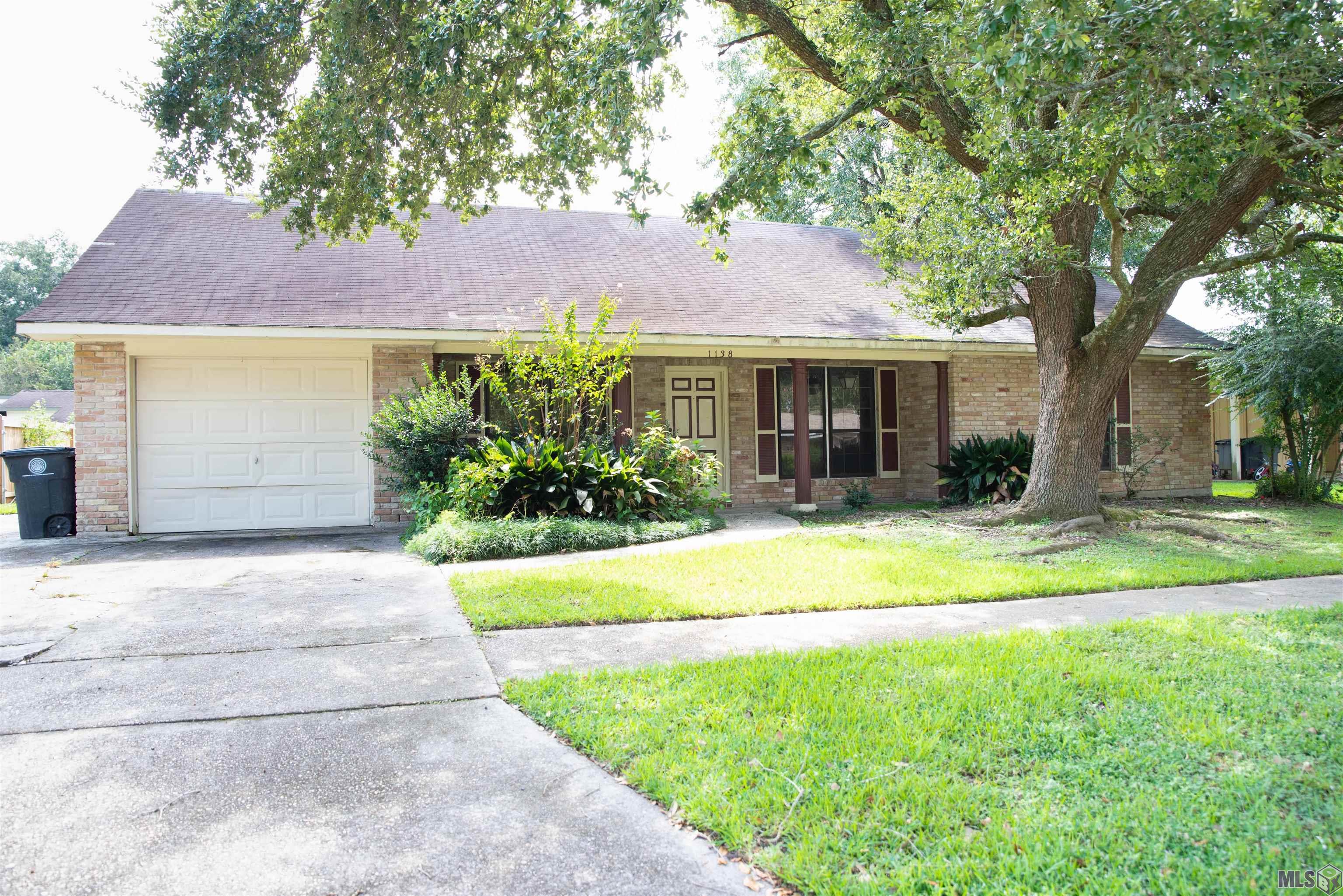 1138 Briarhurst Drive Baton Rouge, LA 70810 - Photo 1 of 21