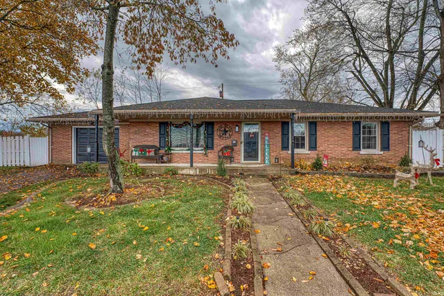 $207,900 | 718 Davis Drive, Mount Vernon, IN 47620
