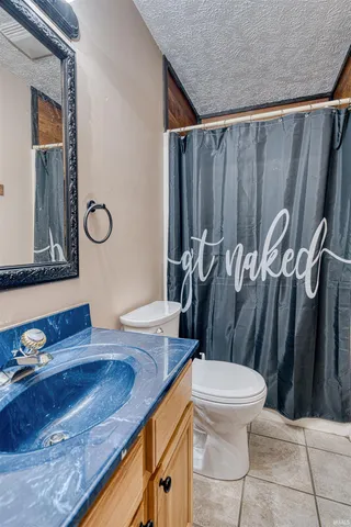 $207,900 | 718 Davis Drive, Mount Vernon, IN 47620