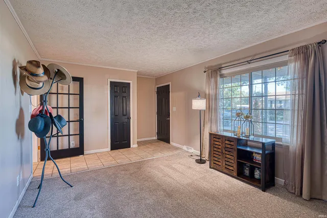 $207,900 | 718 Davis Drive, Mount Vernon, IN 47620