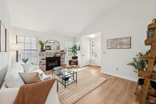 $597,000 | 1215 Herbazal Street, Sonoma, CA 95476