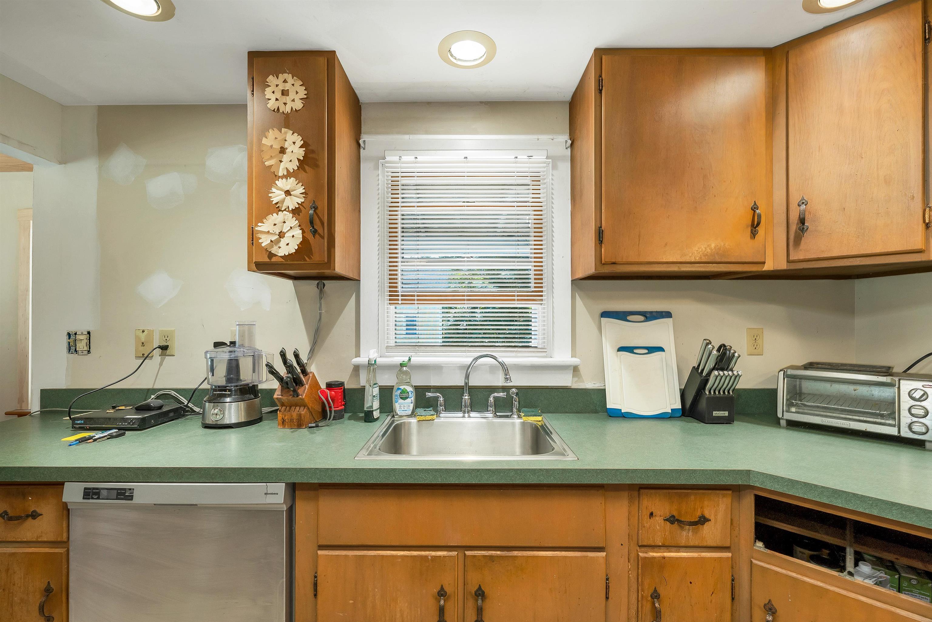 21 Waumbeck Road Wolfeboro, NH 03894 - Photo 7 of 56 Gallery Image 7