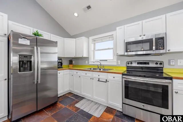 $935,000 | 24204 Caribbean Court, Unit 5, Rodanthe, NC 27968