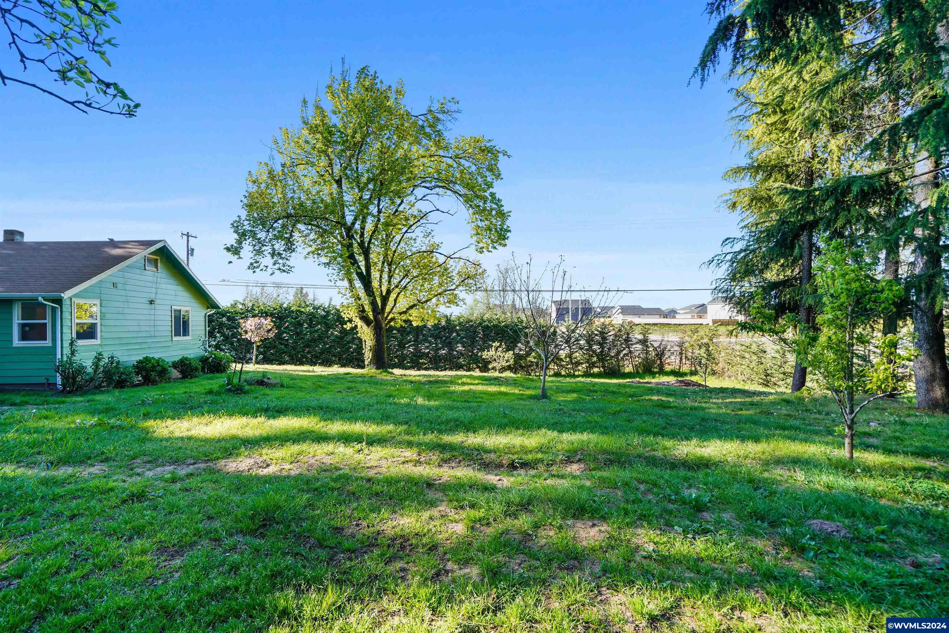 4933 Hazelgreen Road Northeast Salem, OR 97305 - Photo 36 of 40