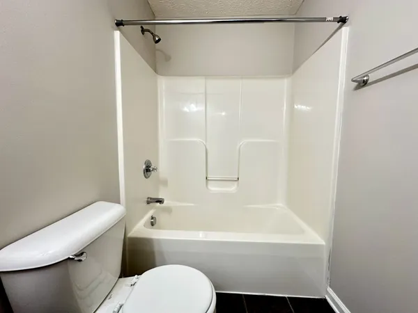 $1,200 | 400 Condor Court, Unit C, Clarksville, TN 37042