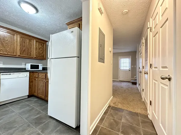 $1,200 | 400 Condor Court, Unit C, Clarksville, TN 37042