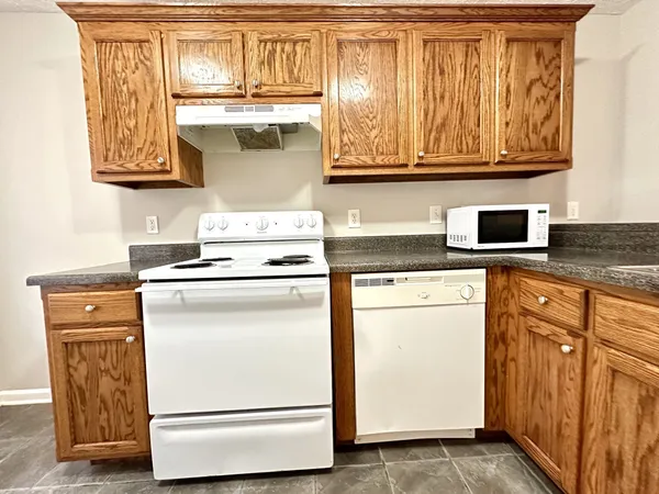 $1,200 | 400 Condor Court, Unit C, Clarksville, TN 37042