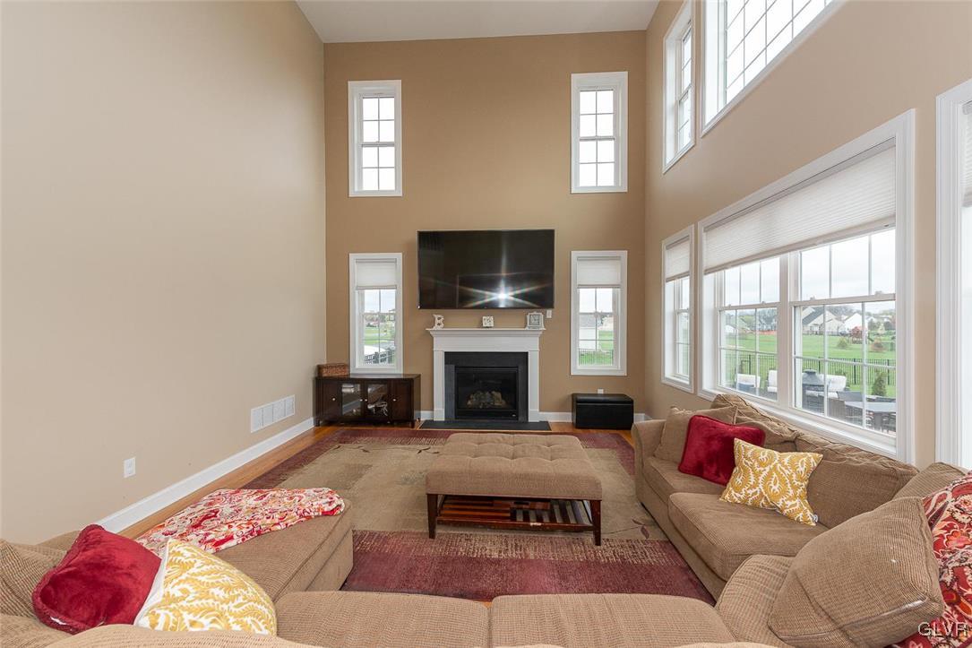 4572 Fairway Road Bethlehem, PA 18020 - Photo 11 of 32 Gallery Image 11