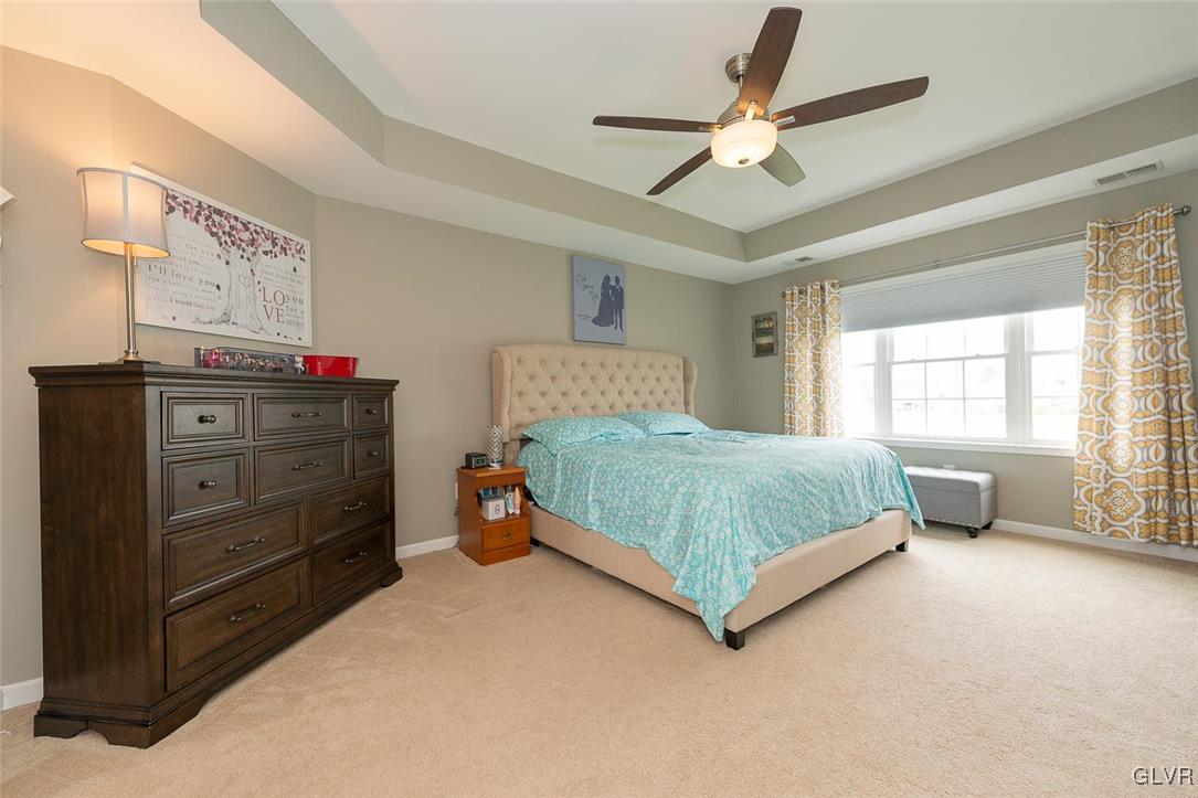 4572 Fairway Road Bethlehem, PA 18020 - Photo 17 of 32 Gallery Image 17
