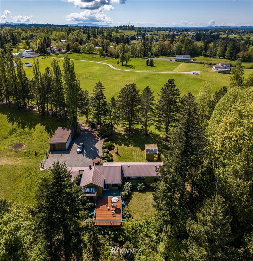 1212 East Laurel Road Bellingham, WA 98226 - Photo 2 of 37 Gallery Image 2