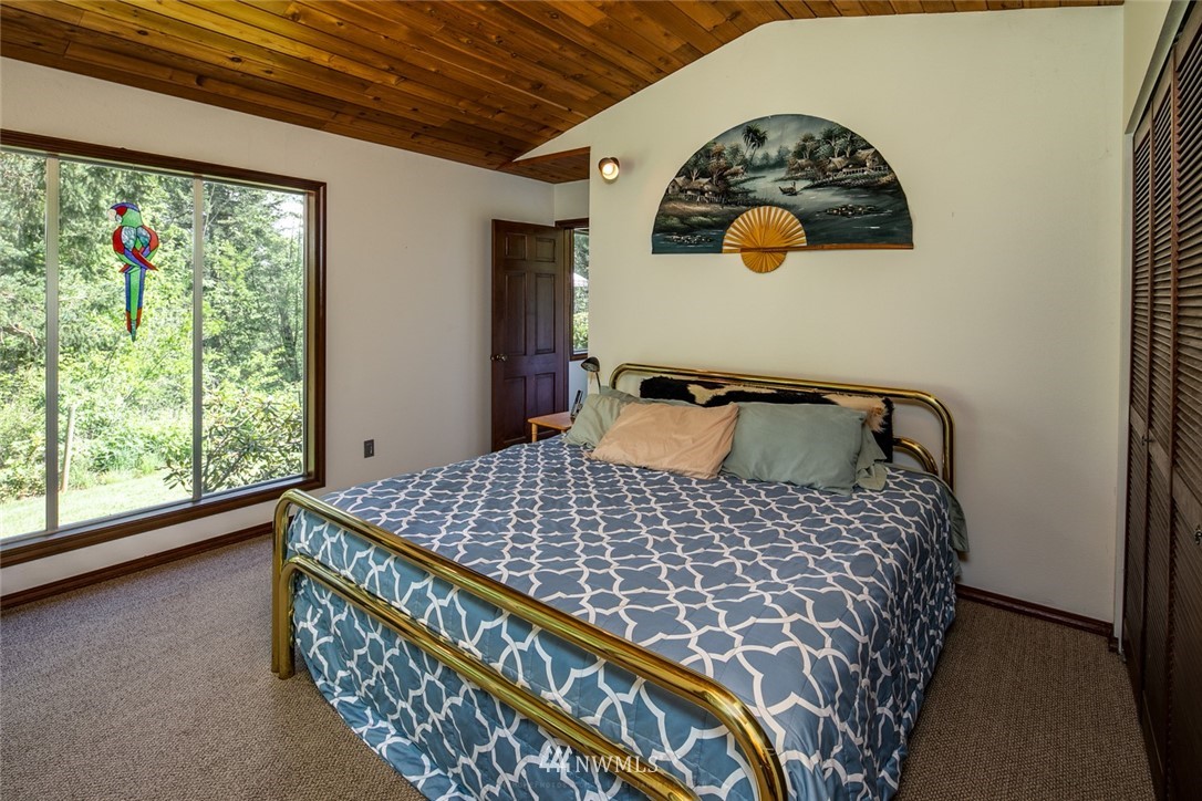 1212 East Laurel Road Bellingham, WA 98226 - Photo 13 of 37 Gallery Image 13