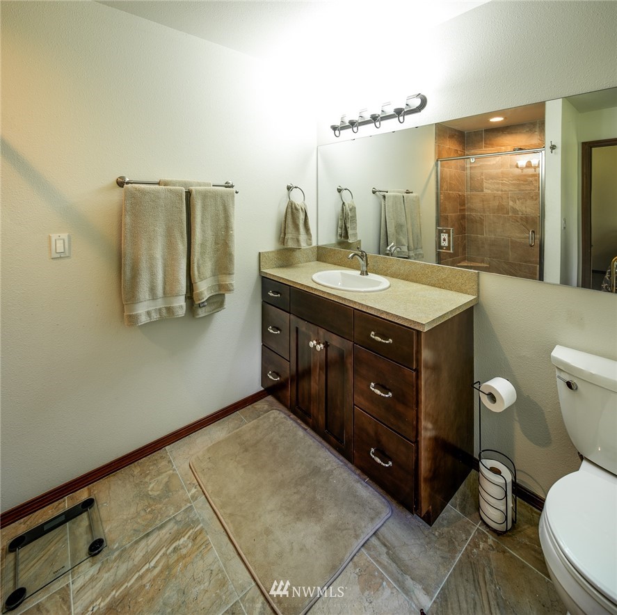 1212 East Laurel Road Bellingham, WA 98226 - Photo 17 of 37 Gallery Image 17
