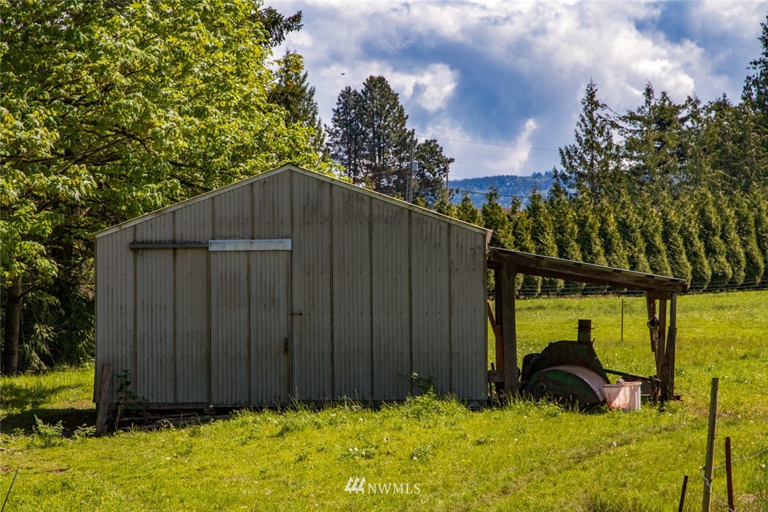 1212 East Laurel Road Bellingham, WA 98226 - Photo 23 of 37 Gallery Image 23