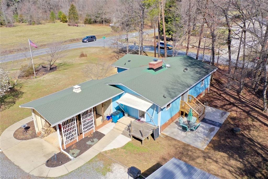 3440 Edgefield Road Greensboro, NC 27409 - Photo 16 of 50