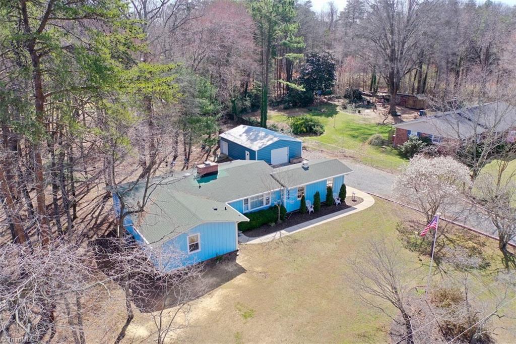 3440 Edgefield Road Greensboro, NC 27409 - Photo 5 of 50