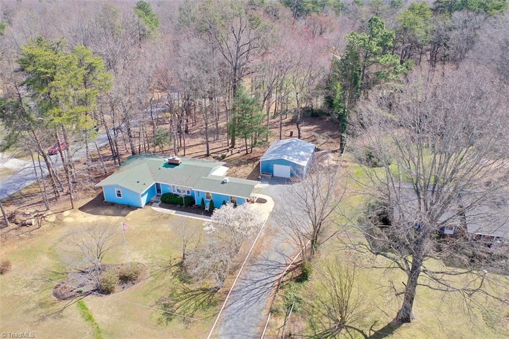 3440 Edgefield Road Greensboro, NC 27409 - Photo 7 of 50