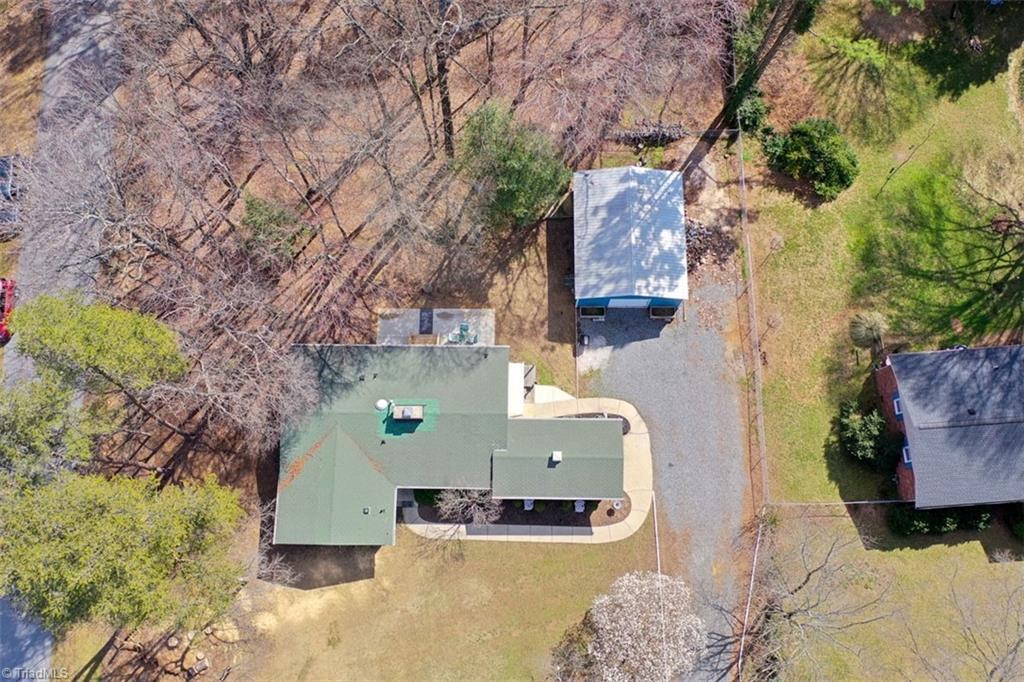 3440 Edgefield Road Greensboro, NC 27409 - Photo 8 of 50