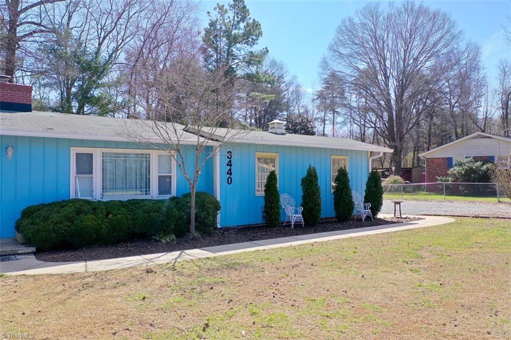 3440 Edgefield Road Greensboro, NC 27409 - Photo 10 of 50