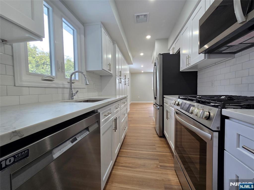 735 Spring Valley Road Maywood, NJ 07607 - Photo 8 of 31