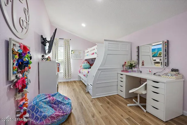 a view of entryway with furniture and toys