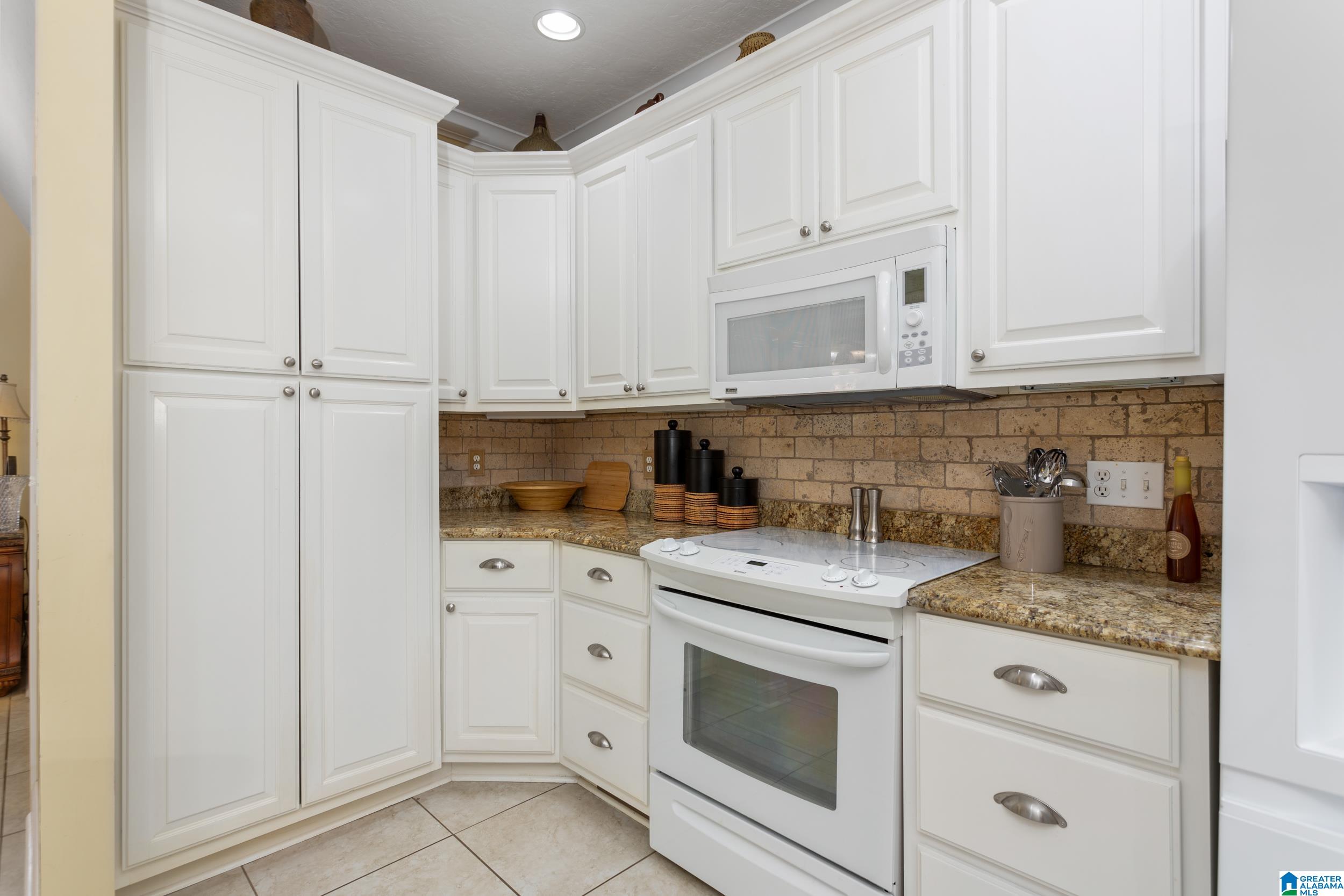 403 Laurel Springs Road Anniston, AL 36207 - Photo 13 of 36
