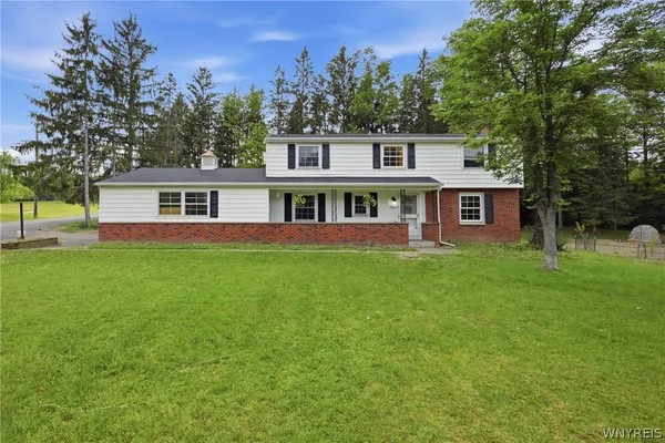 $339,900 | 8894 Woodview Drive, Colden, NY 14033