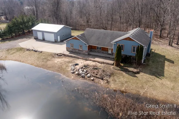 $565,000 | 4230 Fenwick Drive, Dorr, MI 49323