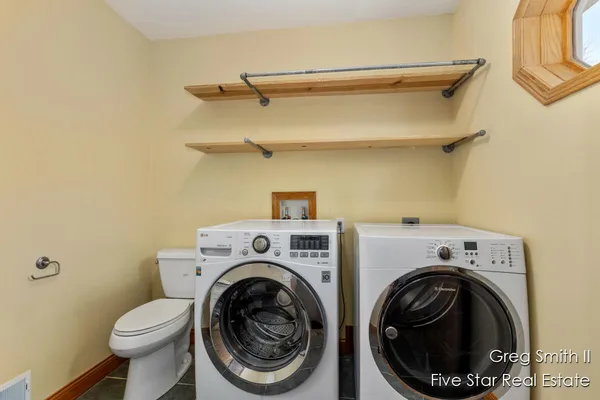 $565,000 | 4230 Fenwick Drive, Dorr, MI 49323