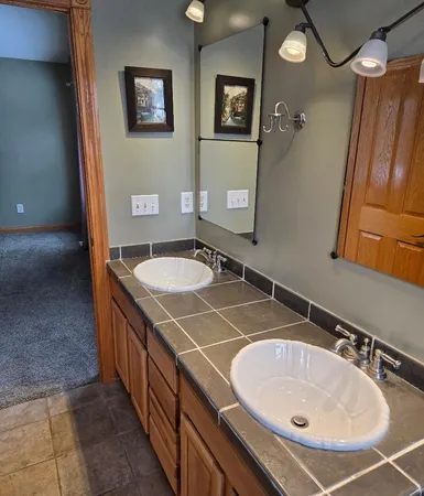 $565,000 | 4230 Fenwick Drive, Dorr, MI 49323