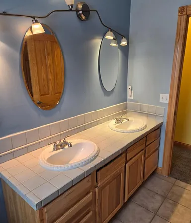 $565,000 | 4230 Fenwick Drive, Dorr, MI 49323