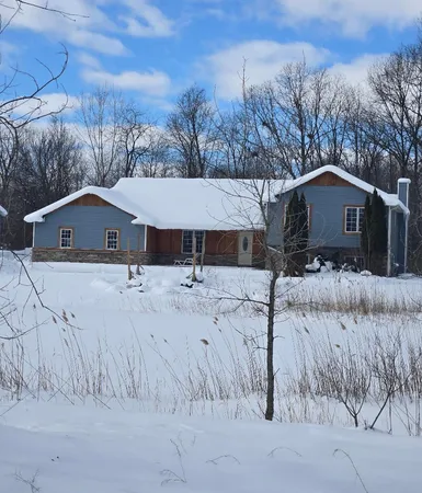 $565,000 | 4230 Fenwick Drive, Dorr, MI 49323