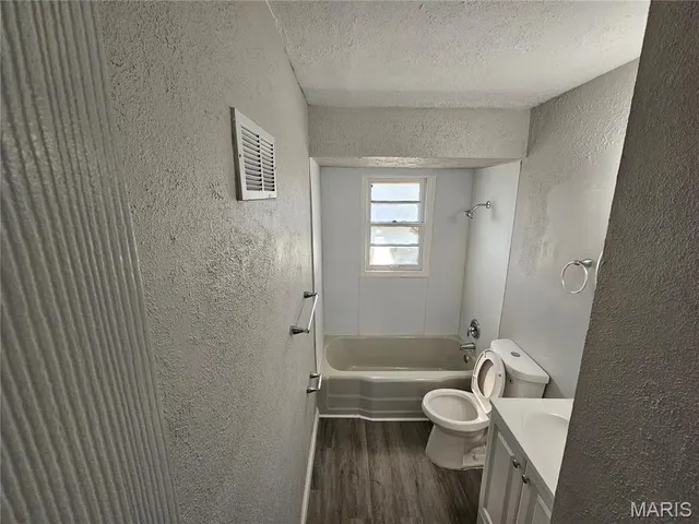 $98,000 | 10342 Duke Drive, St. Louis, MO 63136